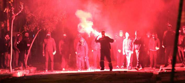 Ενα μέλος του Ρουβίκωνα ανάμεσα στους συλληφθέντες στα επεισόδια του Πολυτεχνείου